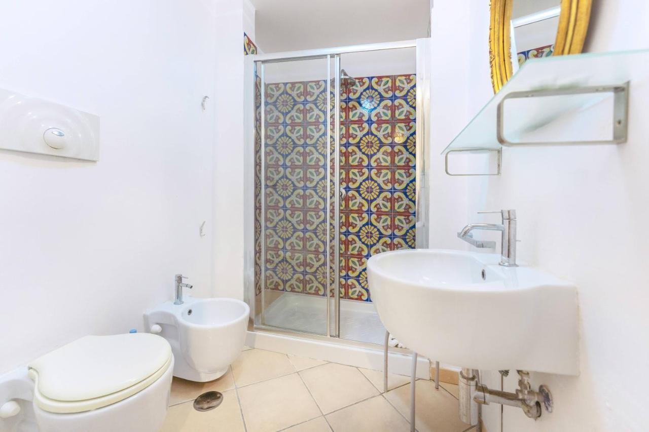 Palazzo Attila - Gioia Apartments Procida Exterior foto